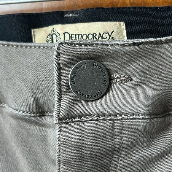 Ladies Democracy Pants - Picture 5 of 11